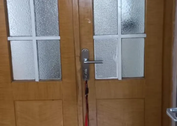 B12 - B12 Out Of Order Lejlighed